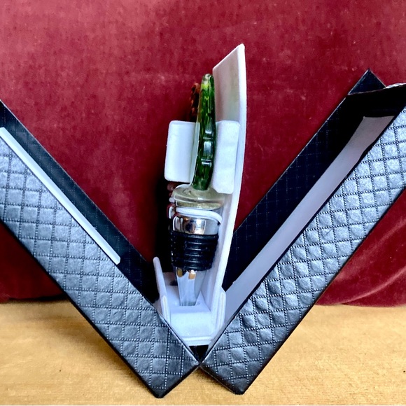 Glass Wine Stopper Gift Set - Picture 5 of 5